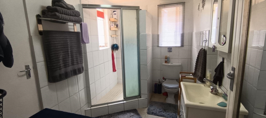 4 Bedroom Property for Sale in Albertville Gauteng