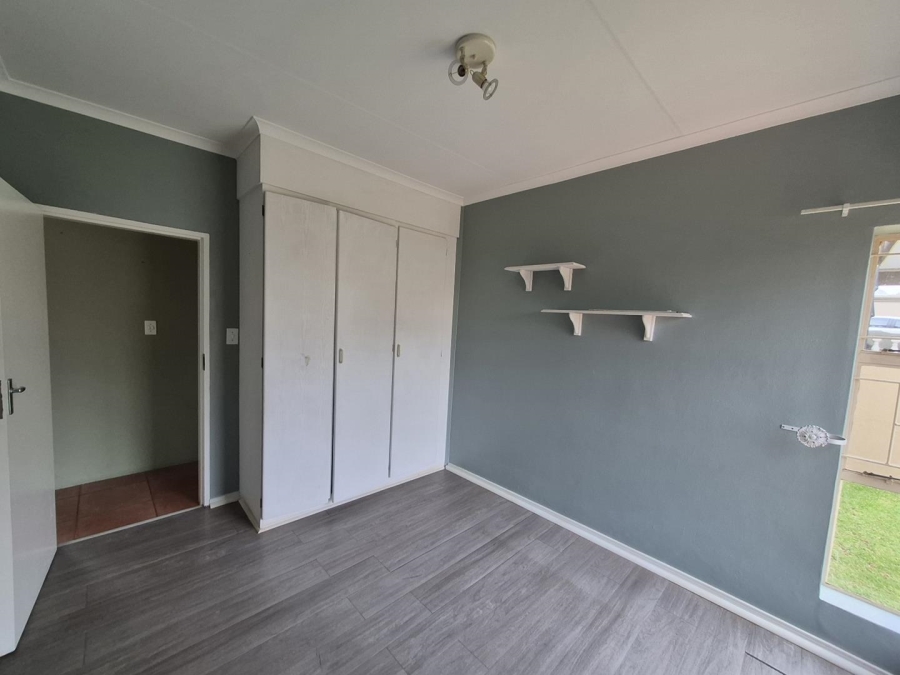 2 Bedroom Property for Sale in Rietvalleirand Gauteng