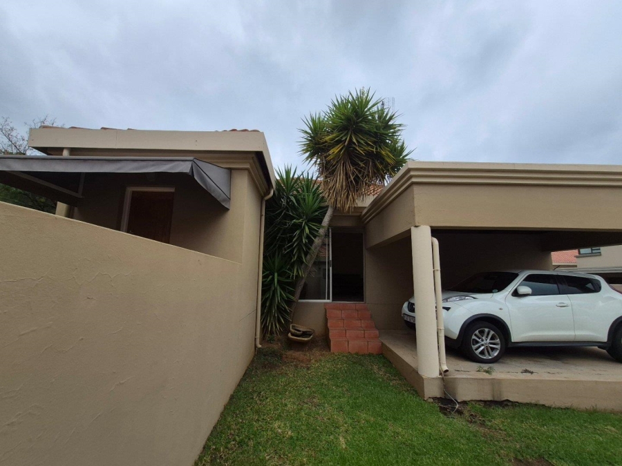 2 Bedroom Property for Sale in Rietvalleirand Gauteng