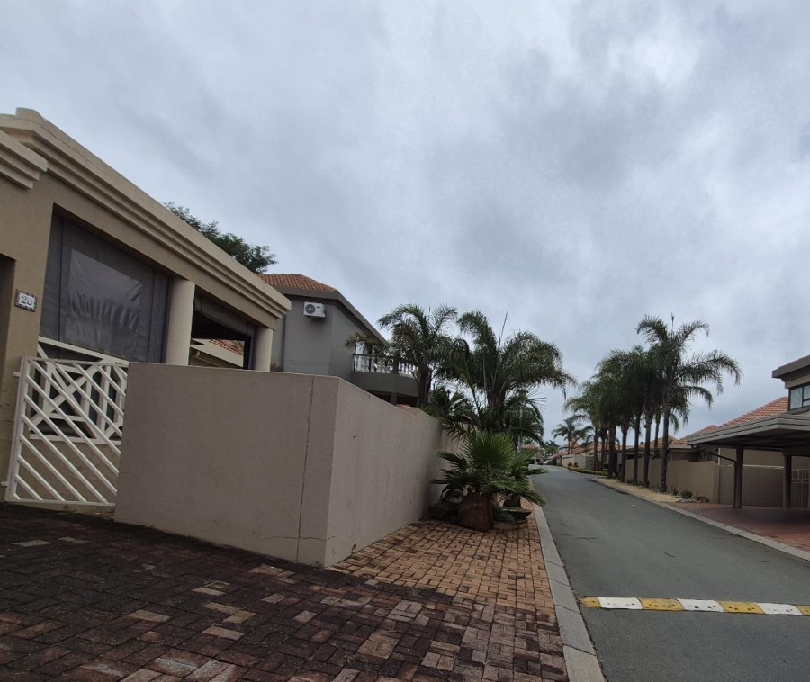 2 Bedroom Property for Sale in Rietvalleirand Gauteng