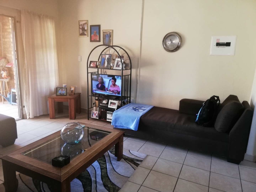 2 Bedroom Property for Sale in Birchleigh Gauteng