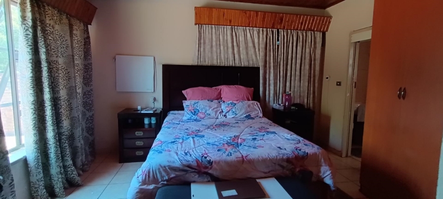 5 Bedroom Property for Sale in Kempton Park West Gauteng