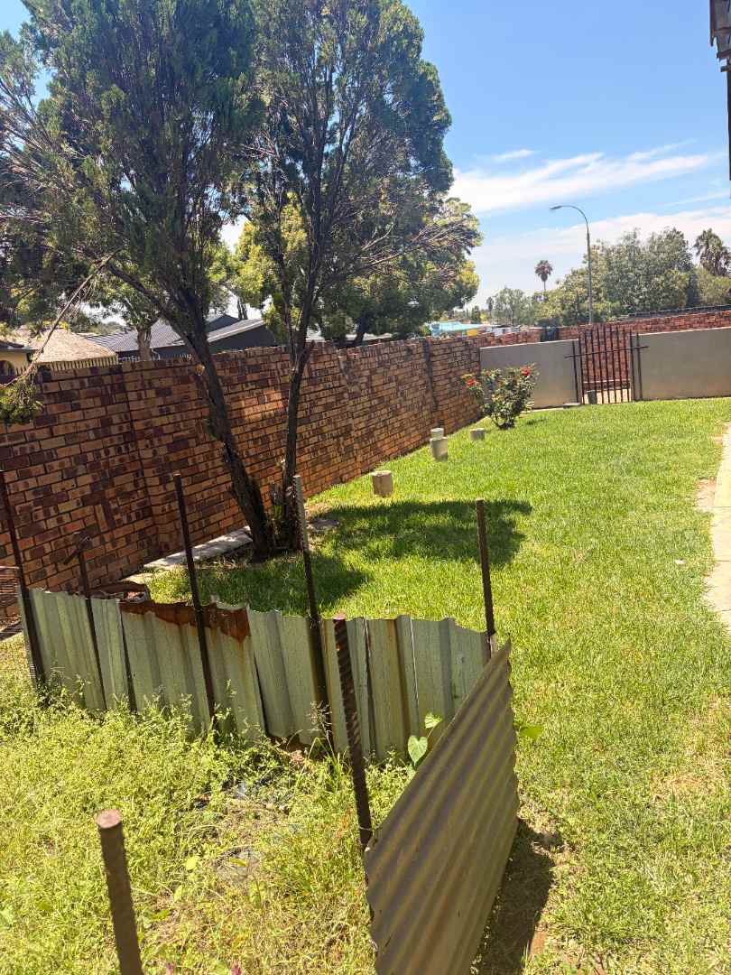 5 Bedroom Property for Sale in Kempton Park West Gauteng