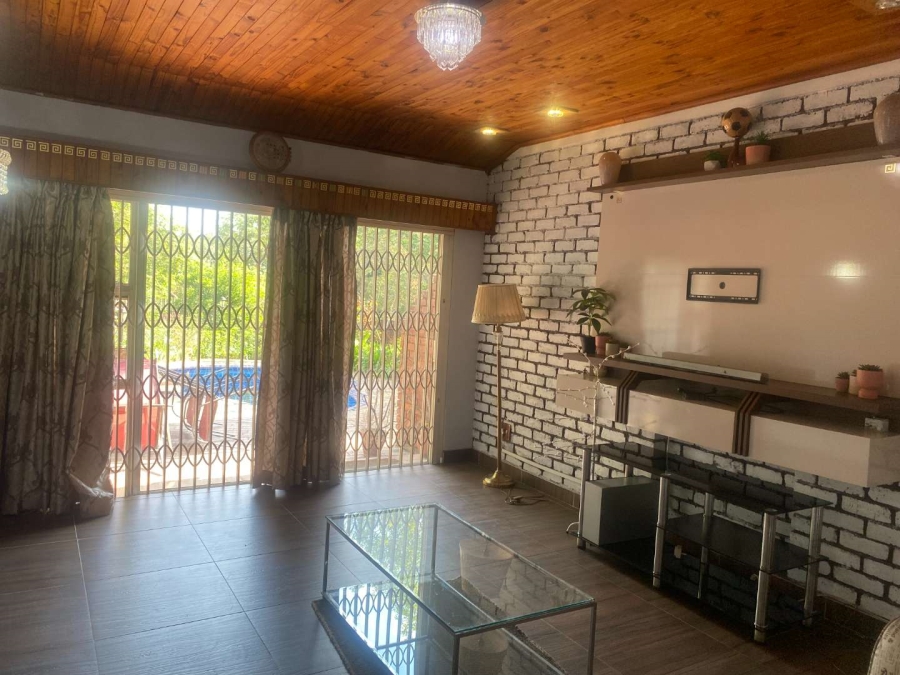 4 Bedroom Property for Sale in Gallo Manor Gauteng