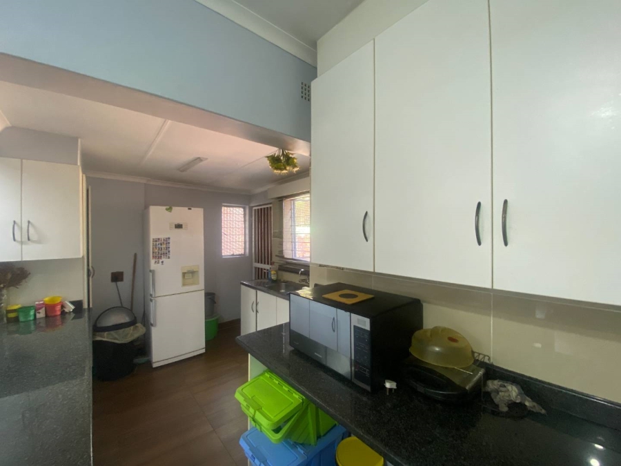 4 Bedroom Property for Sale in Gallo Manor Gauteng