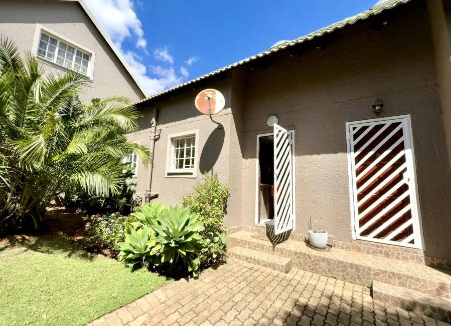 2 Bedroom Property for Sale in Bassonia Gauteng