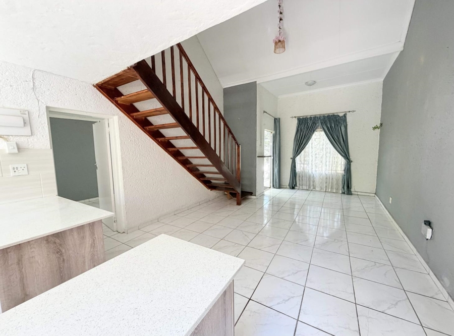 2 Bedroom Property for Sale in Bassonia Gauteng