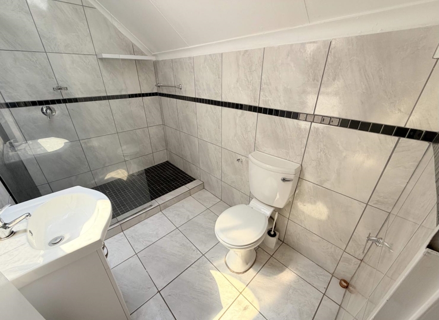 2 Bedroom Property for Sale in Bassonia Gauteng