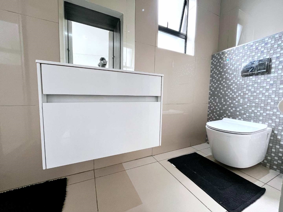 2 Bedroom Property for Sale in Equestria Gauteng