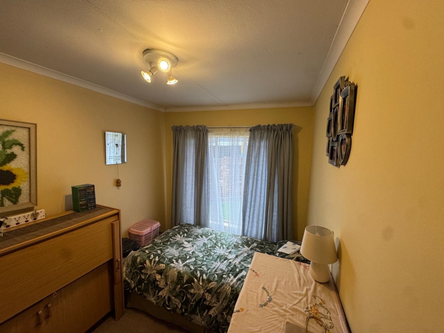 3 Bedroom Property for Sale in Die Hoewes Gauteng