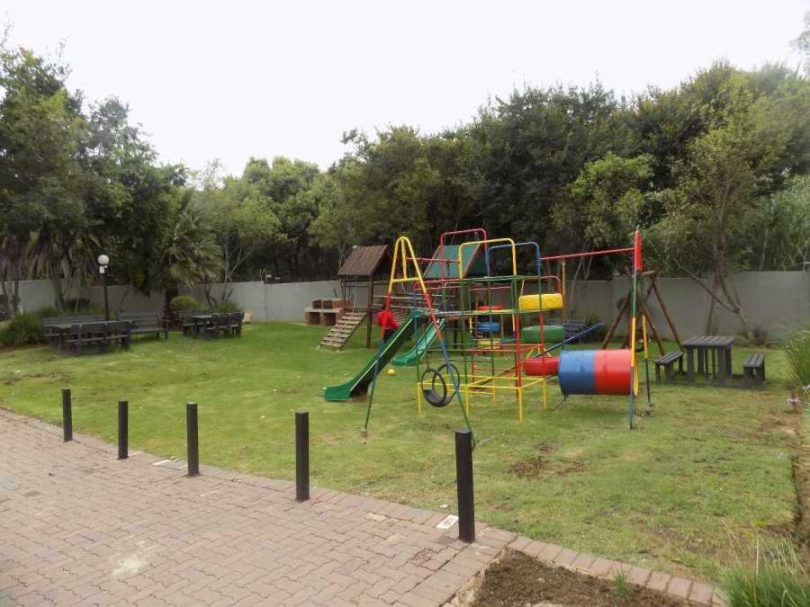 To Let 2 Bedroom Property for Rent in Rivonia Gauteng