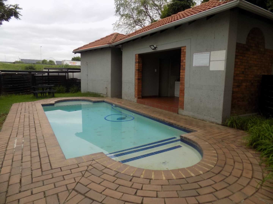 To Let 2 Bedroom Property for Rent in Rivonia Gauteng