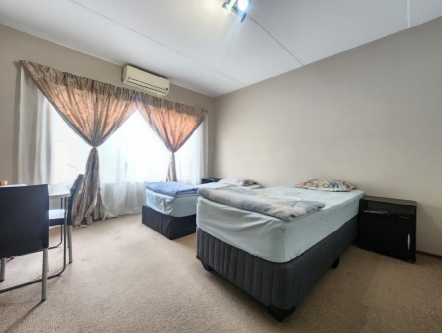 2 Bedroom Property for Sale in New Redruth Gauteng