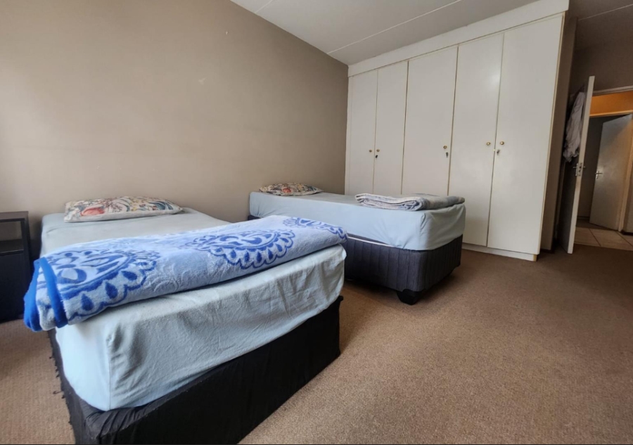 2 Bedroom Property for Sale in New Redruth Gauteng