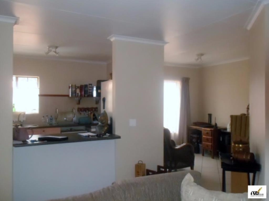2 Bedroom Property for Sale in Die Hoewes Gauteng
