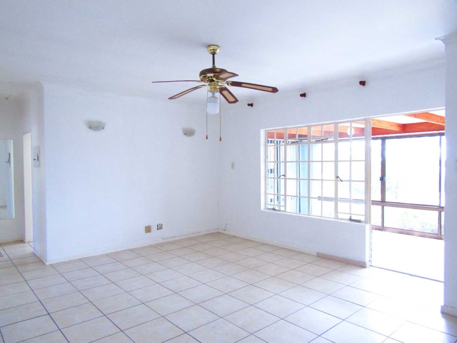 2 Bedroom Property for Sale in Helderkruin Gauteng