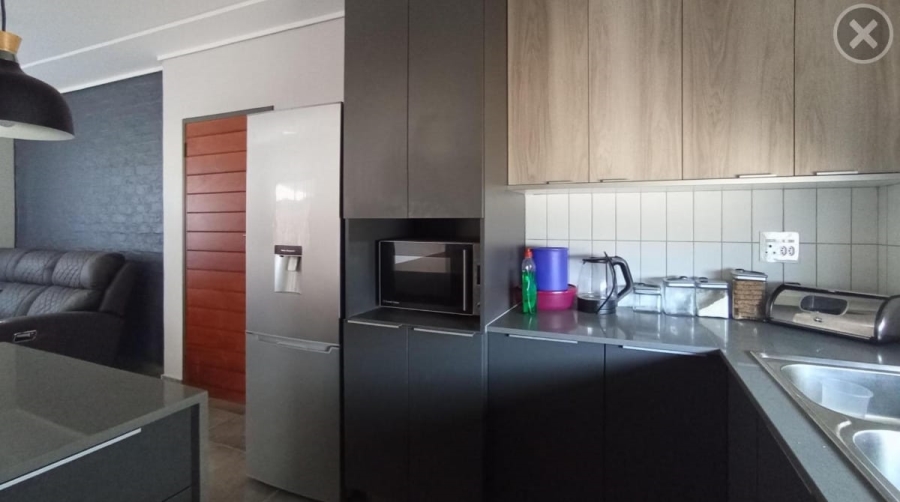 3 Bedroom Property for Sale in Lotus Gardens Gauteng