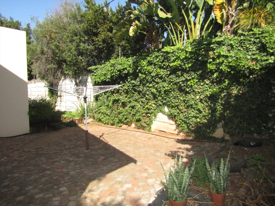 2 Bedroom Property for Sale in Glenhazel Gauteng