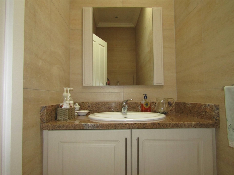 2 Bedroom Property for Sale in Glenhazel Gauteng