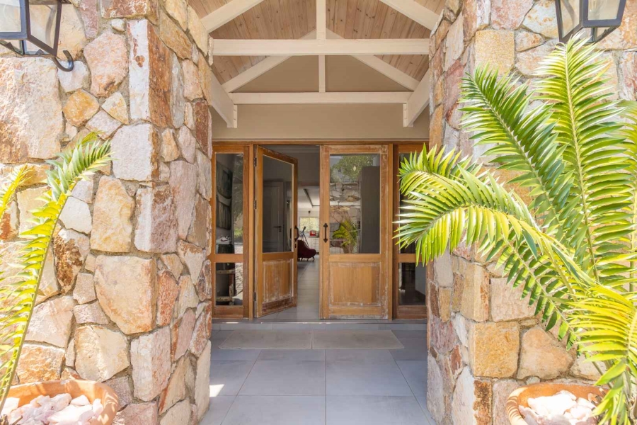 To Let 4 Bedroom Property for Rent in Helderfontein Estate Gauteng