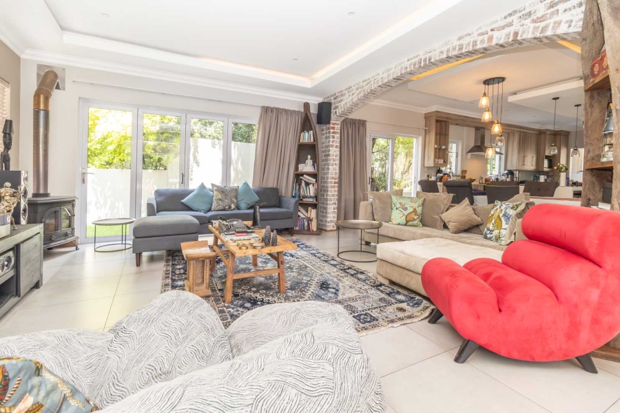 To Let 4 Bedroom Property for Rent in Helderfontein Estate Gauteng