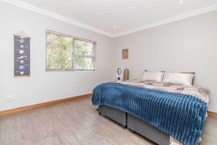 To Let 4 Bedroom Property for Rent in Helderfontein Estate Gauteng