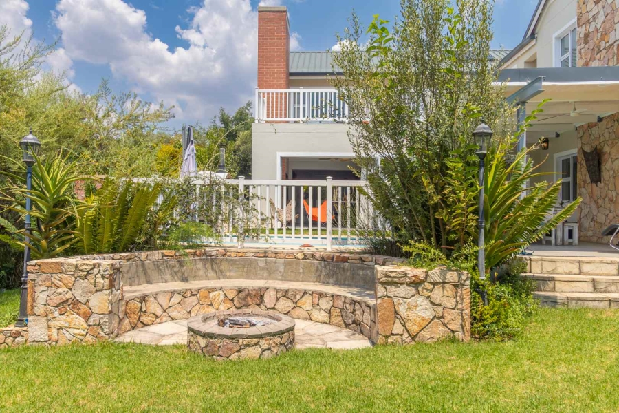 To Let 4 Bedroom Property for Rent in Helderfontein Estate Gauteng