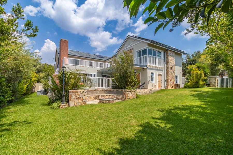 To Let 4 Bedroom Property for Rent in Helderfontein Estate Gauteng