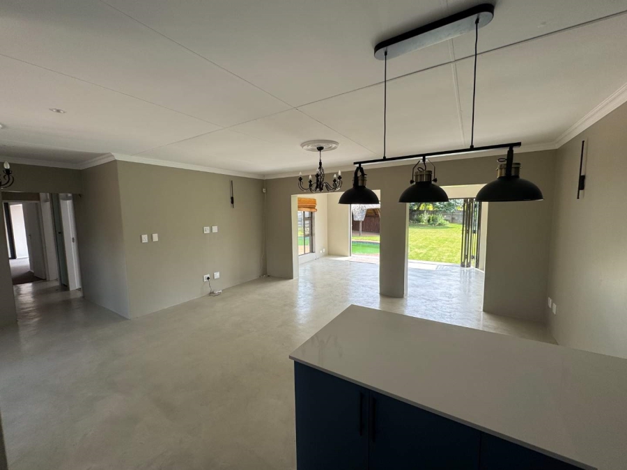 3 Bedroom Property for Sale in Brackenhurst Gauteng