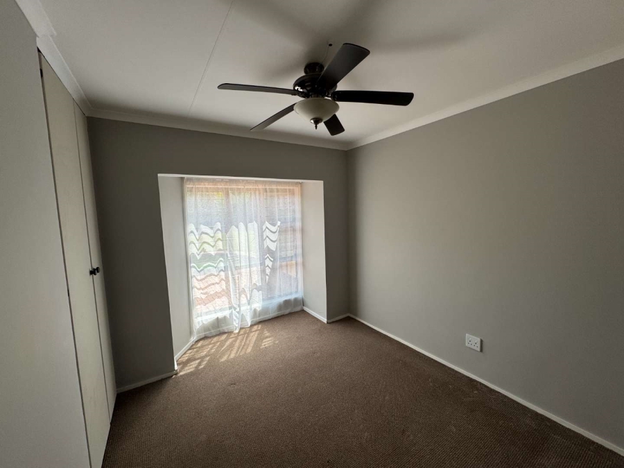 3 Bedroom Property for Sale in Brackenhurst Gauteng