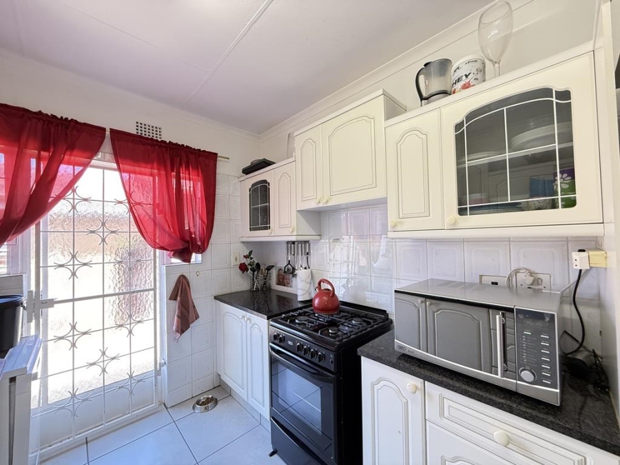 3 Bedroom Property for Sale in Constantia Kloof Gauteng