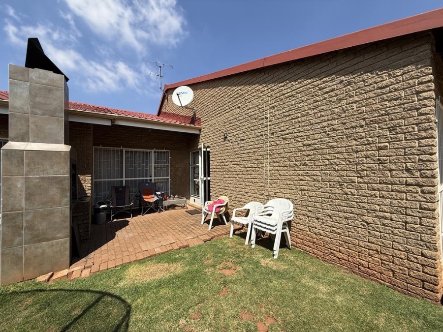 3 Bedroom Property for Sale in Constantia Kloof Gauteng