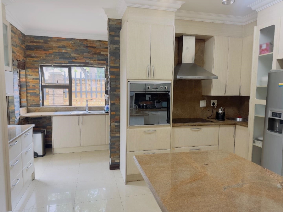 4 Bedroom Property for Sale in Blue Valley Golf Estate Gauteng