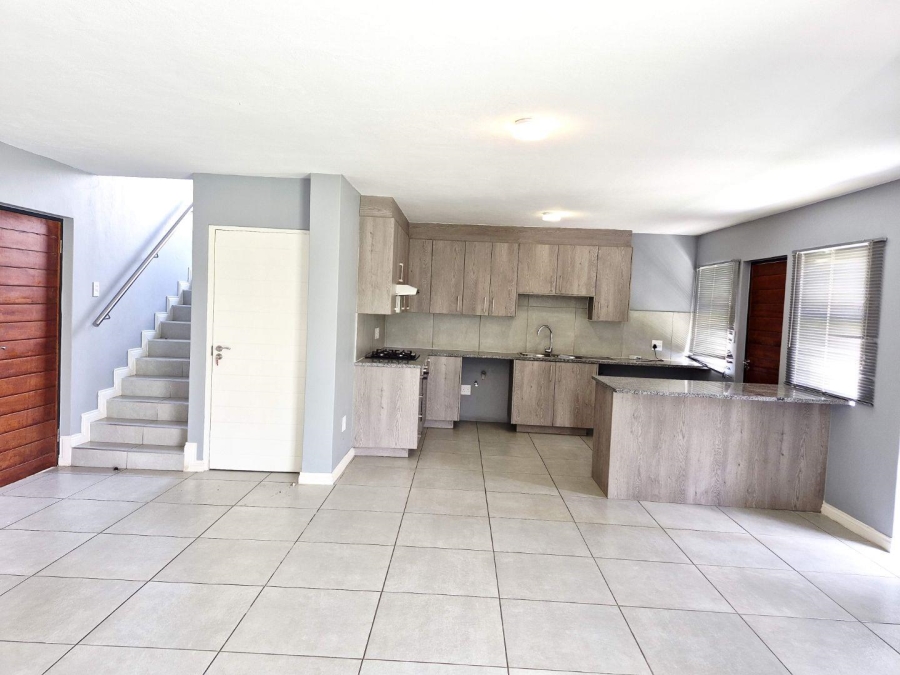 To Let 4 Bedroom Property for Rent in Terenure Gauteng