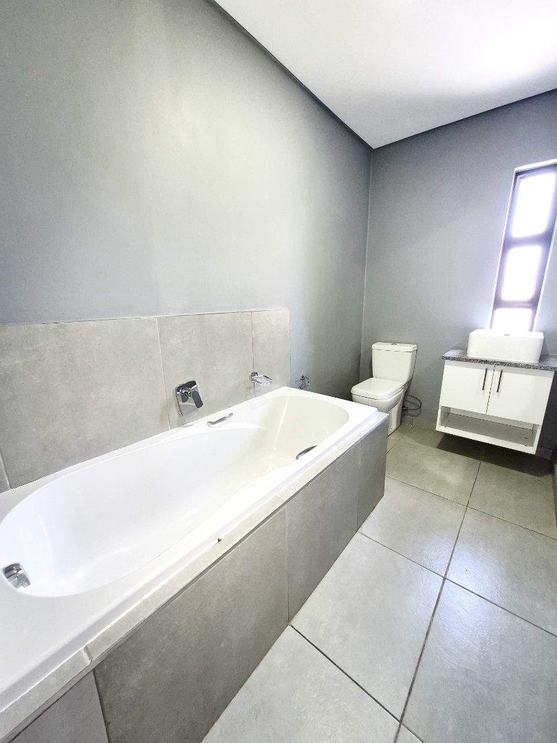 To Let 4 Bedroom Property for Rent in Terenure Gauteng