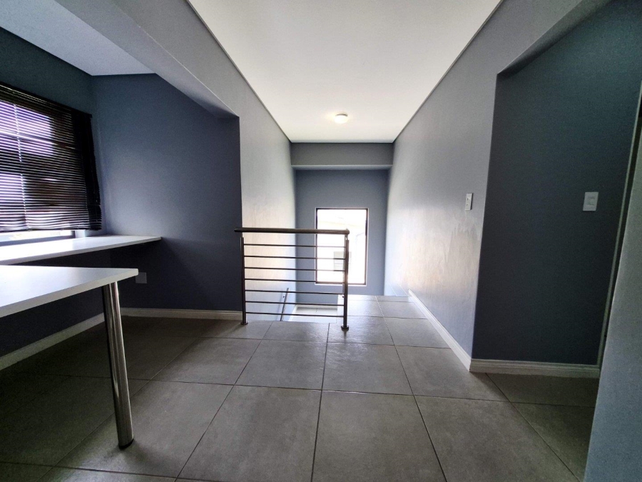 To Let 4 Bedroom Property for Rent in Terenure Gauteng