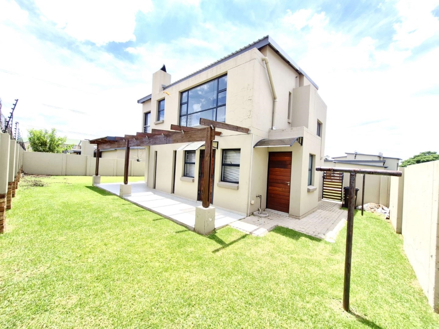 To Let 4 Bedroom Property for Rent in Terenure Gauteng