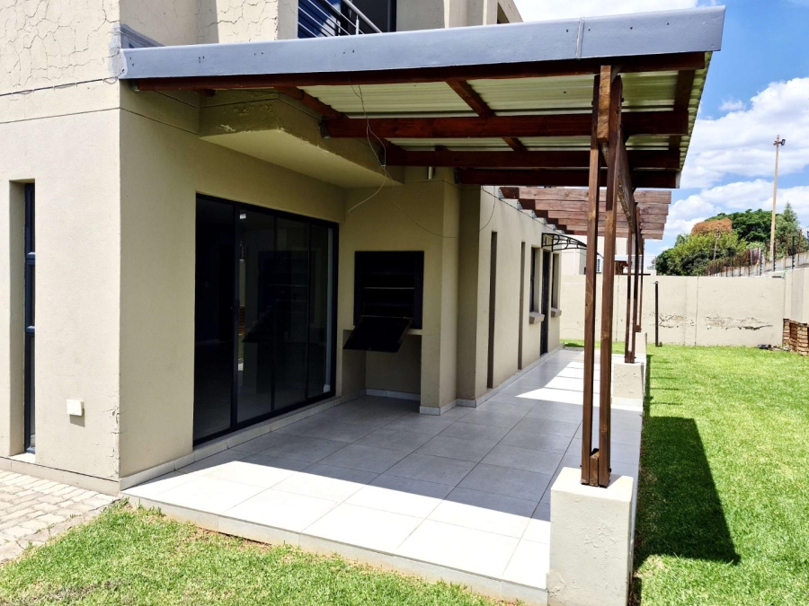 To Let 4 Bedroom Property for Rent in Terenure Gauteng