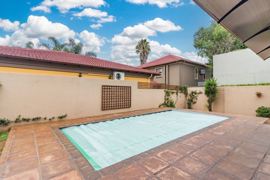 3 Bedroom Property for Sale in Willowbrook Gauteng