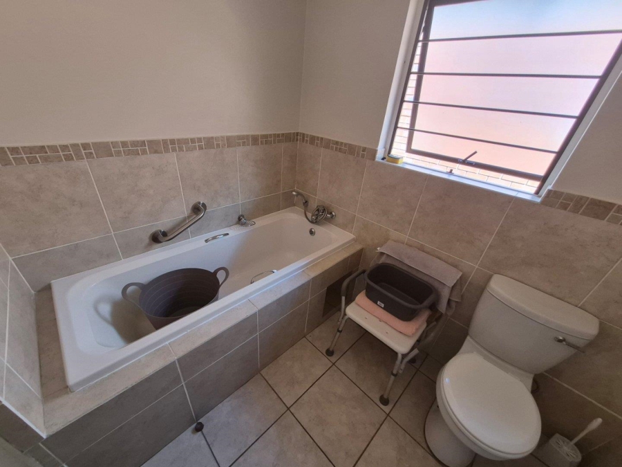 2 Bedroom Property for Sale in Equestria Gauteng