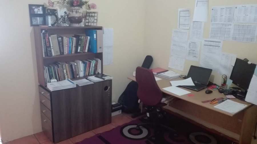 3 Bedroom Property for Sale in Birchleigh Gauteng