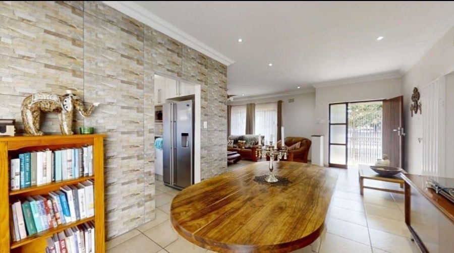 3 Bedroom Property for Sale in Cinderella Gauteng