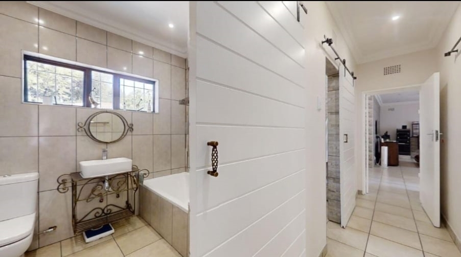 3 Bedroom Property for Sale in Cinderella Gauteng