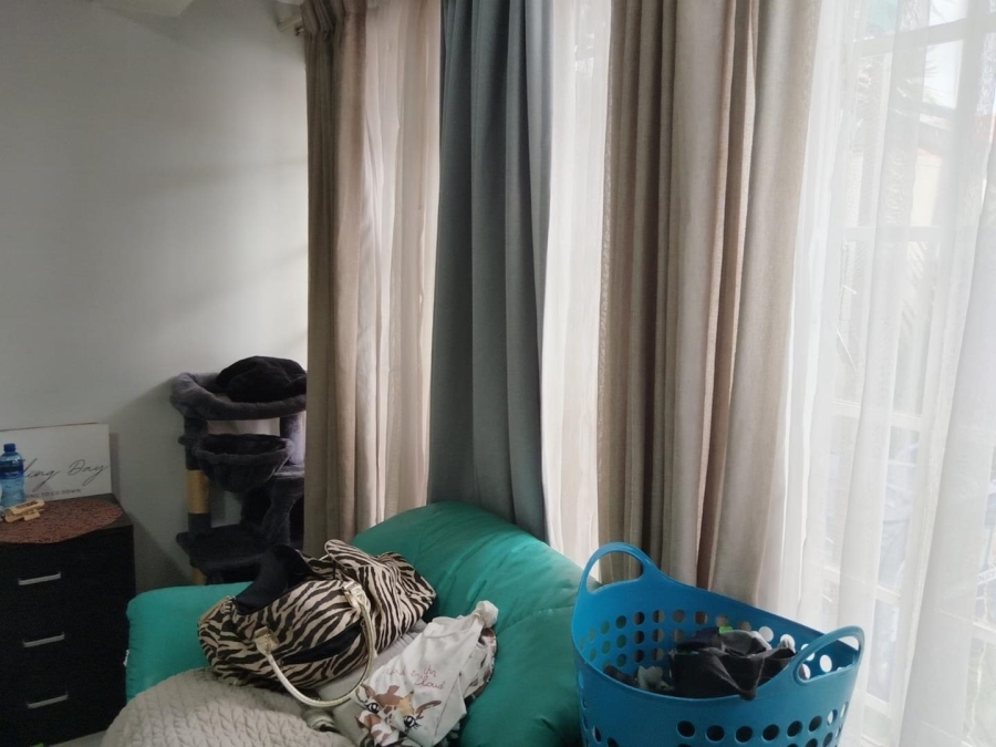 2 Bedroom Property for Sale in Glen Marais Gauteng