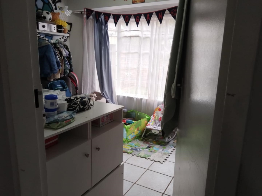 2 Bedroom Property for Sale in Glen Marais Gauteng