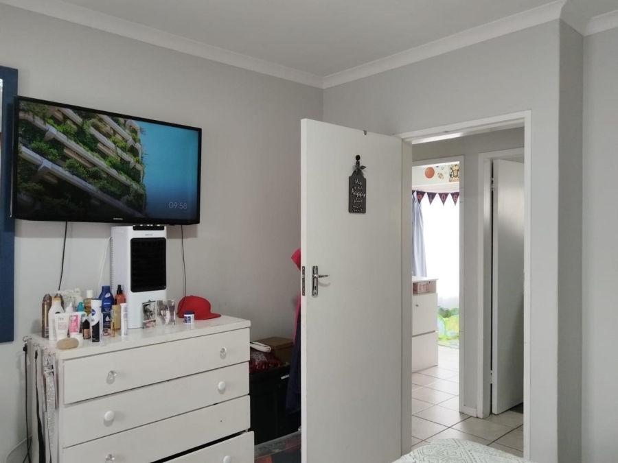 2 Bedroom Property for Sale in Glen Marais Gauteng