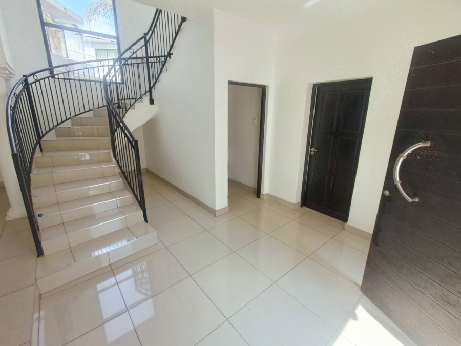 5 Bedroom Property for Sale in Valley View Estate Gauteng