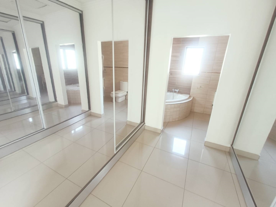 5 Bedroom Property for Sale in Valley View Estate Gauteng