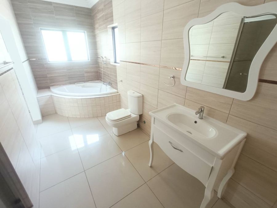 5 Bedroom Property for Sale in Valley View Estate Gauteng