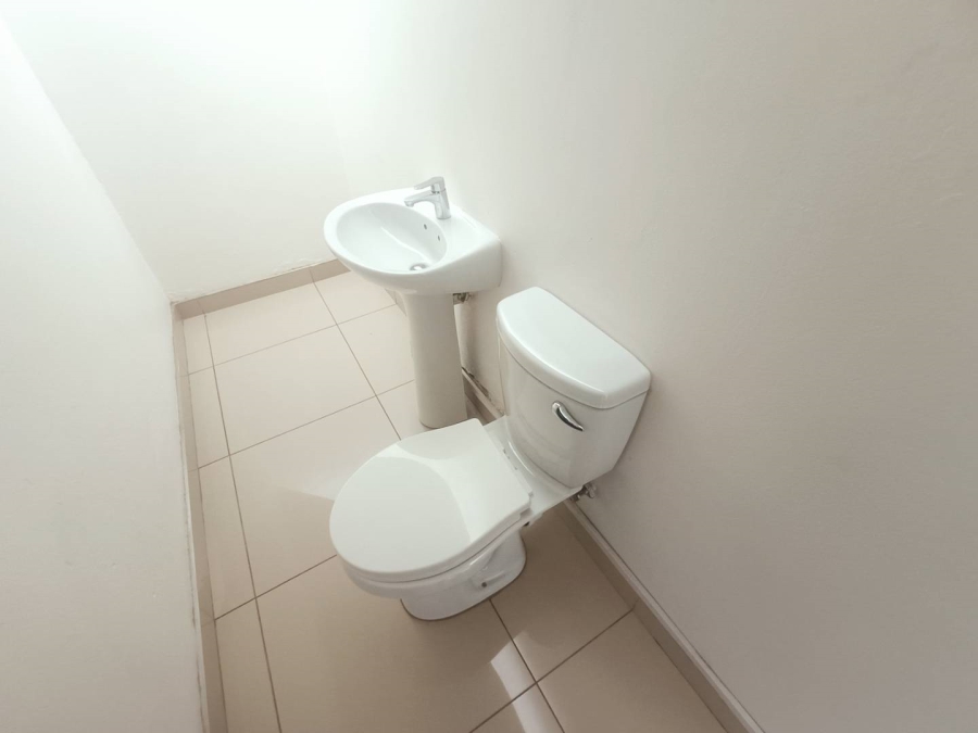 5 Bedroom Property for Sale in Valley View Estate Gauteng